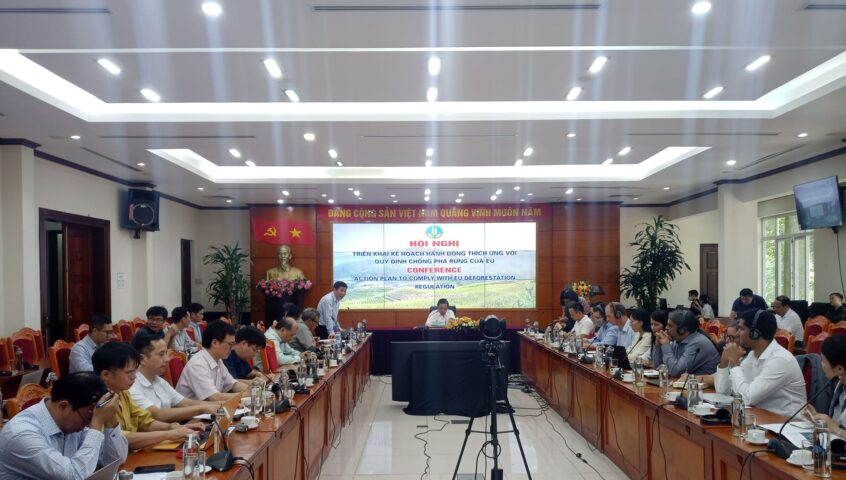 Conference on implementing action plans to adapt to EU Deforestation-free Regulations at the Ministry of Agriculture and Rural Development on November 4 afternoon.